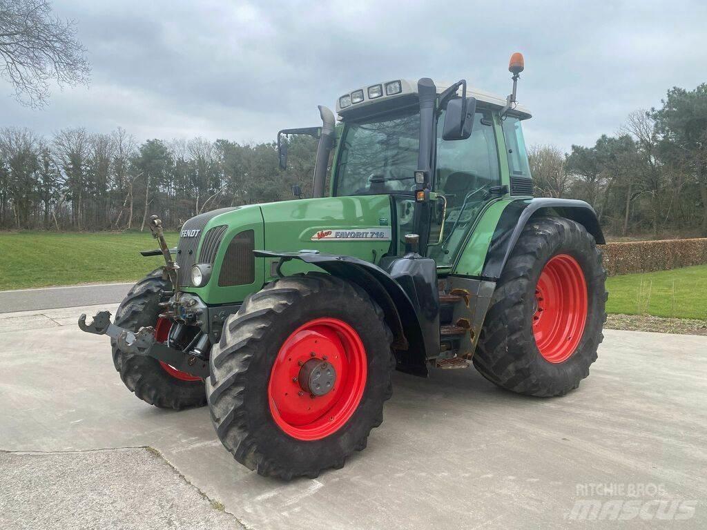 Fendt 716 Tractors