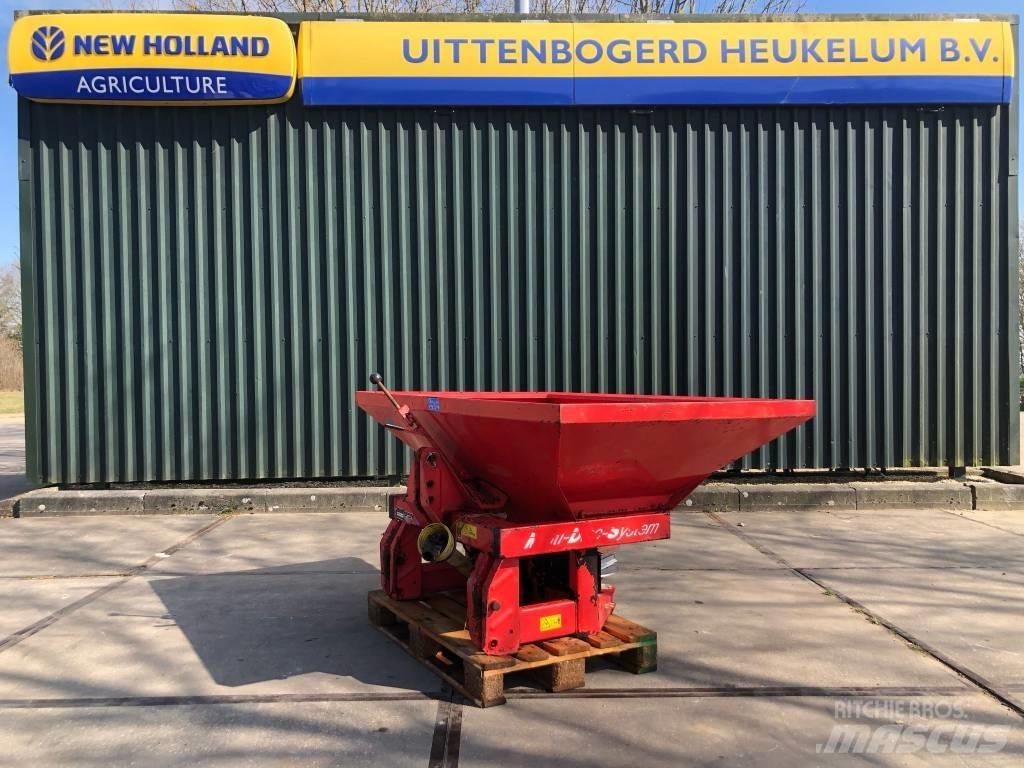 Kuhn MDS 701 Mineral spreaders