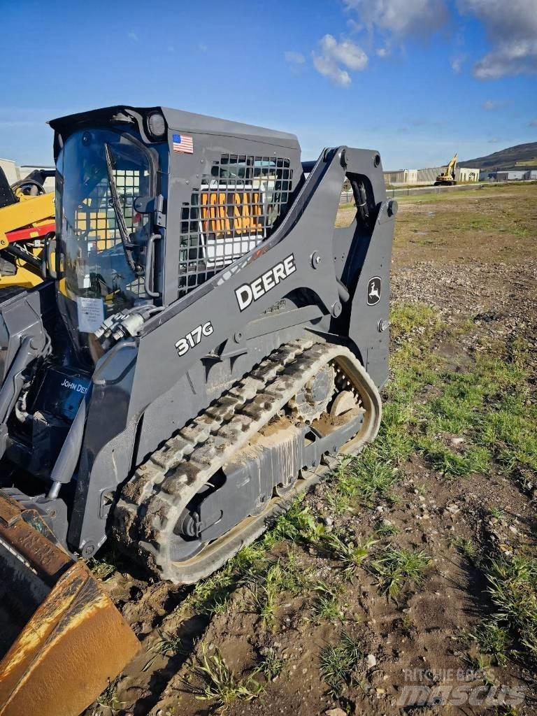 John Deere 317 G Skid steer loaders