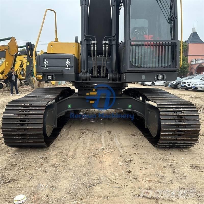 Volvo EC 240 Crawler excavators