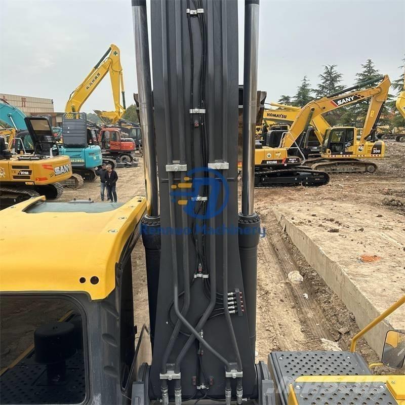 Volvo EC 240 Crawler excavators