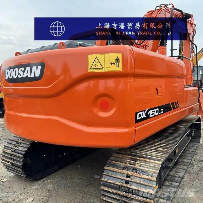 Doosan DX 150 Midi excavators  7t - 12t