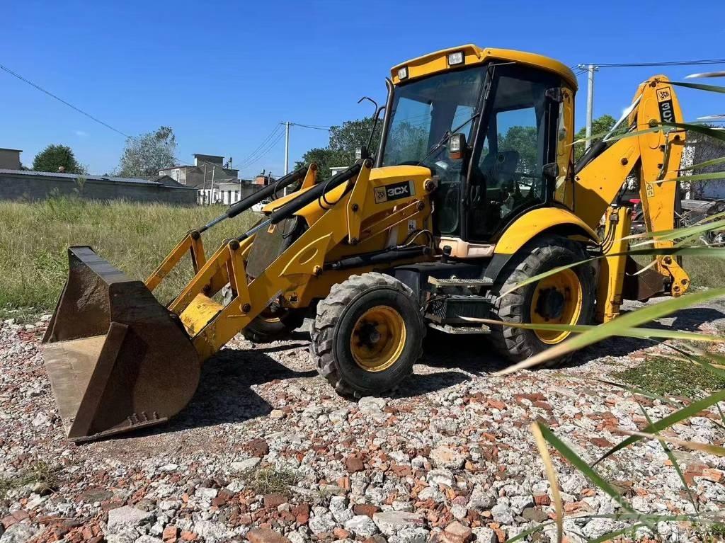 JCB 3 CX Backhoe loaders