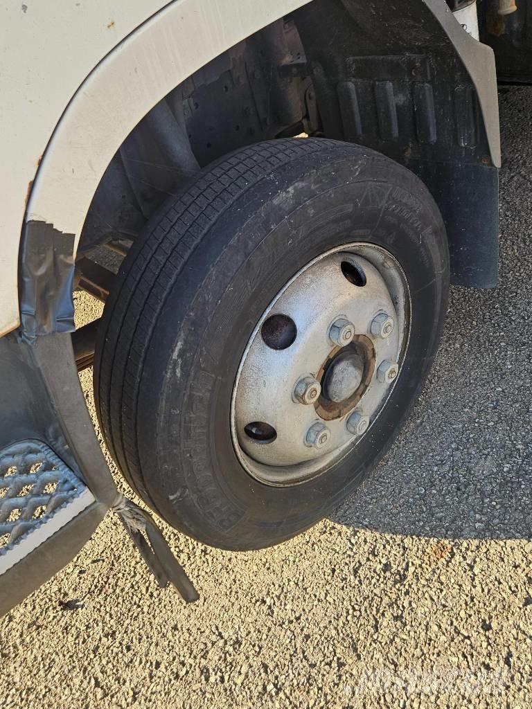 Jinwoo JW280 Truck & Van mounted aerial platforms