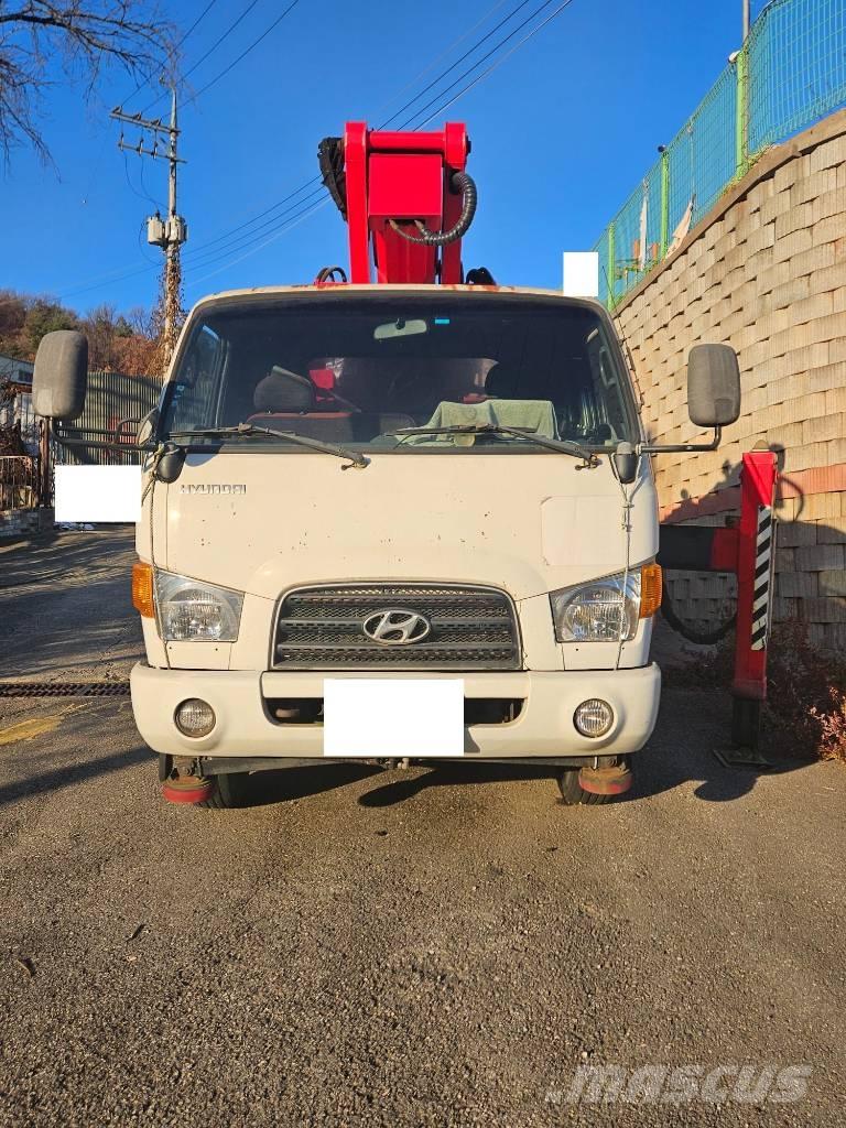 Jinwoo JW280 Truck & Van mounted aerial platforms