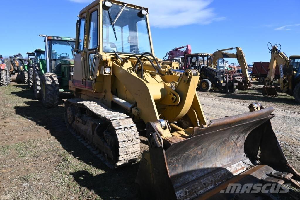CAT 943 Crawler loaders
