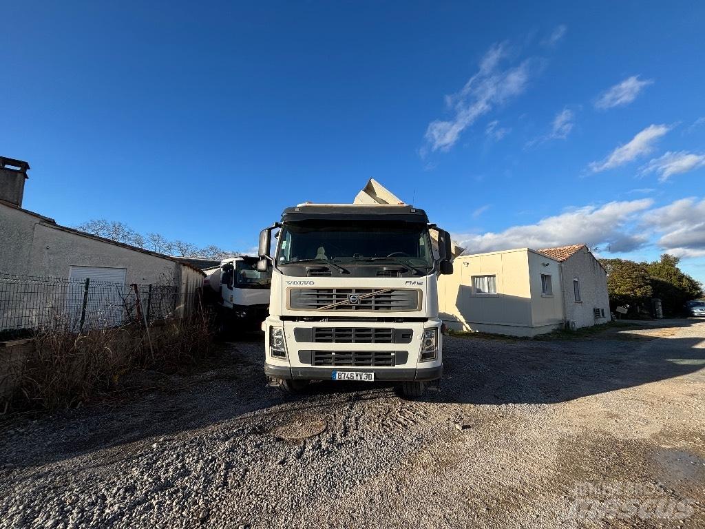 Volvo FM 12 380 Tipper trucks