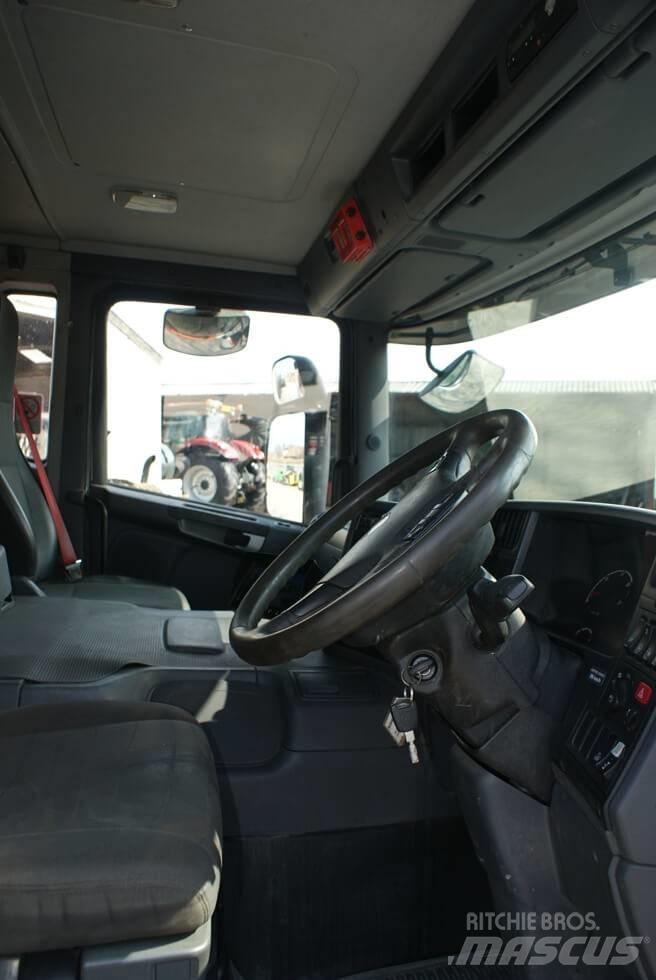 Scania P 360 CB Beavertail Flatbed / winch trucks