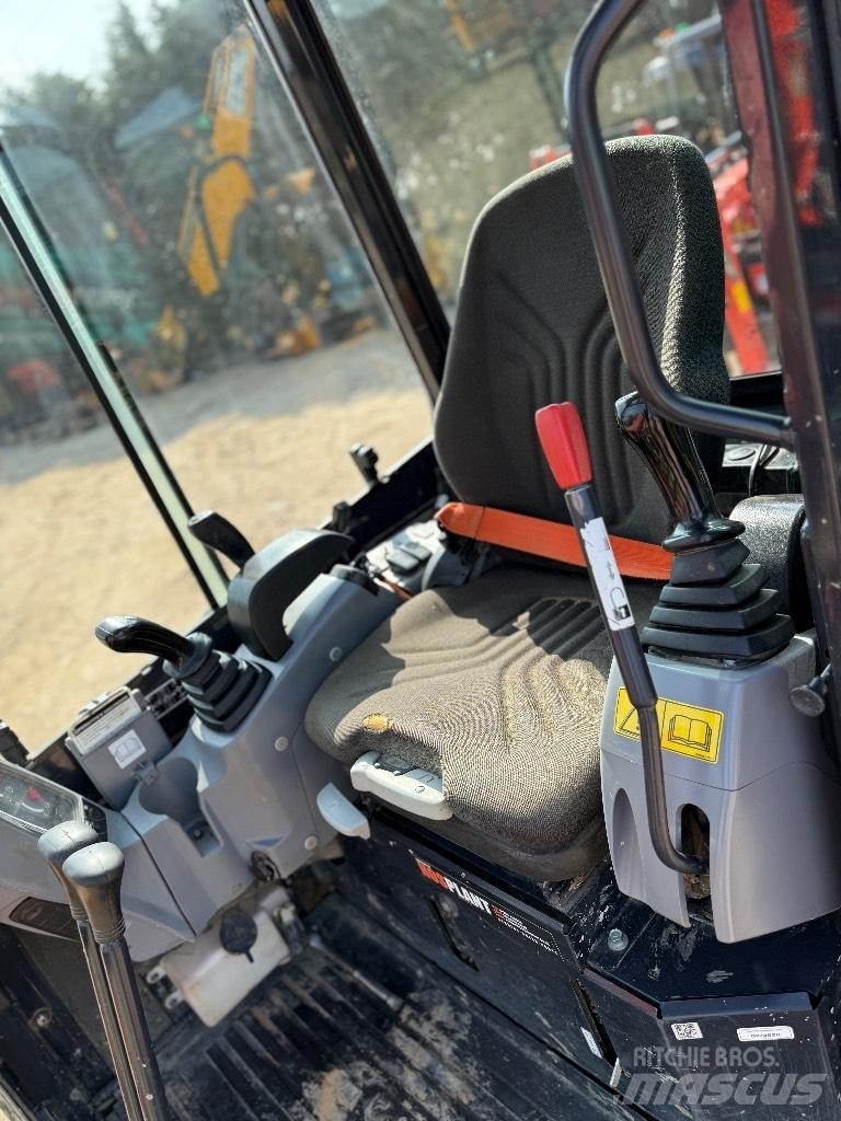 Kubota U 27-4 Mini excavators < 7t (Mini diggers)