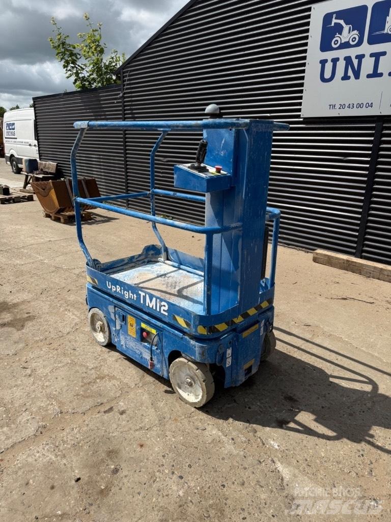 UpRight TM12 Scissor lifts