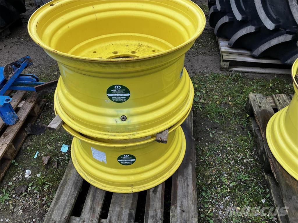 John Deere 15x28 Tyres, wheels and rims