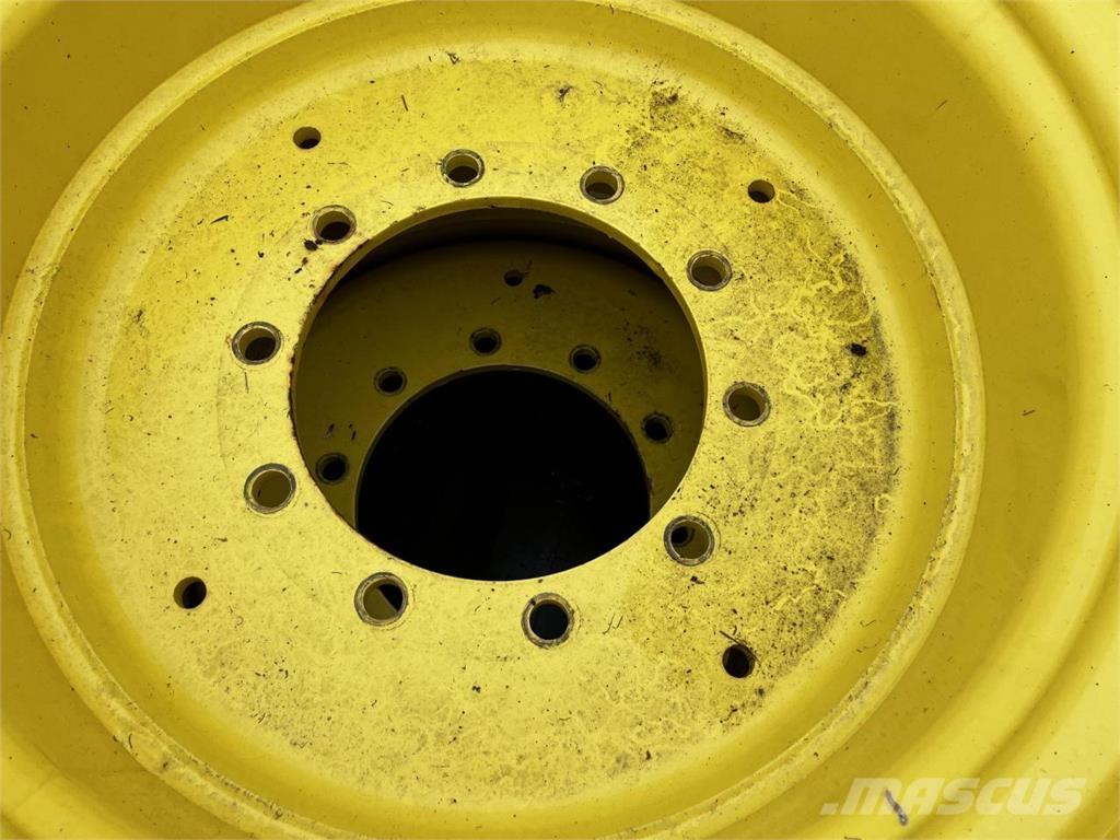 John Deere 15x28 Tyres, wheels and rims