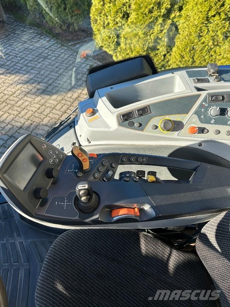 Valtra T234 VERSU Tractors