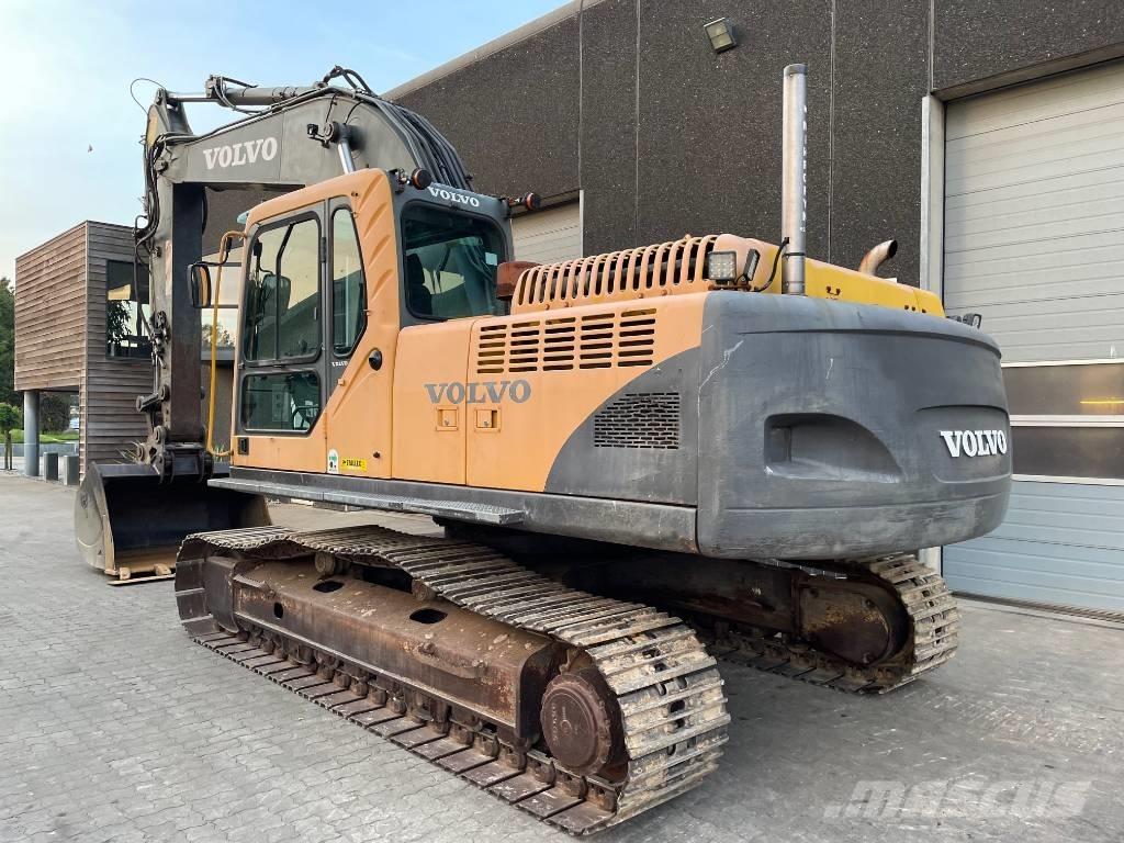 Volvo EC240B Crawler excavators