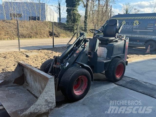 Knikmops KM 130 Mini loaders