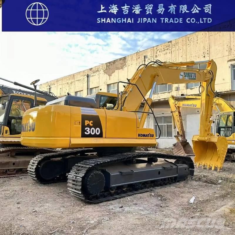 Komatsu PC 300 Crawler excavators