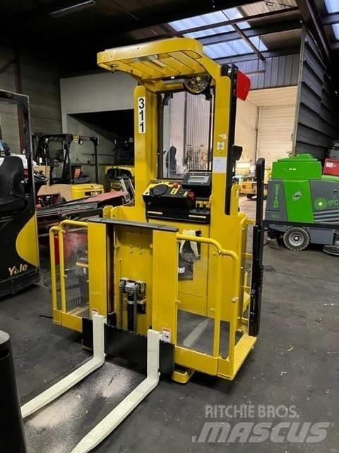 Yale MO10E High lift order picker