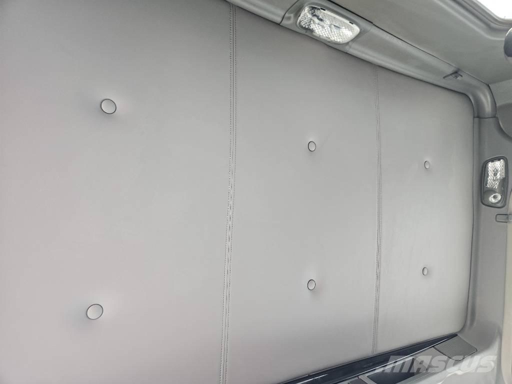 Kenworth T 800 Tractor Units