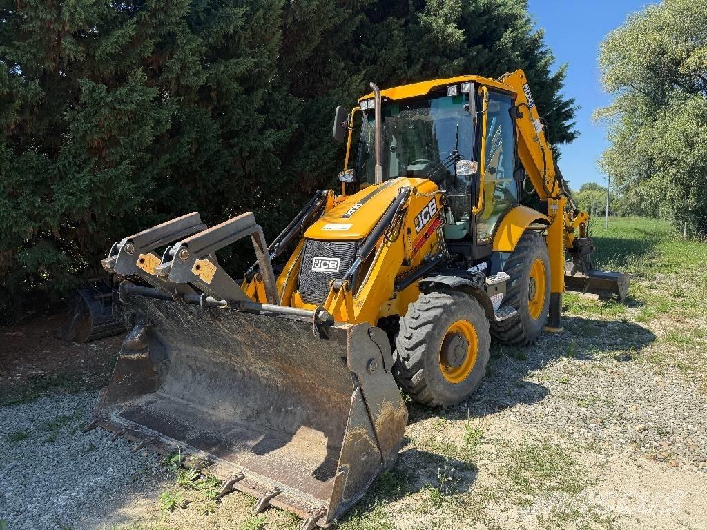 JCB 3 CX Backhoe loaders