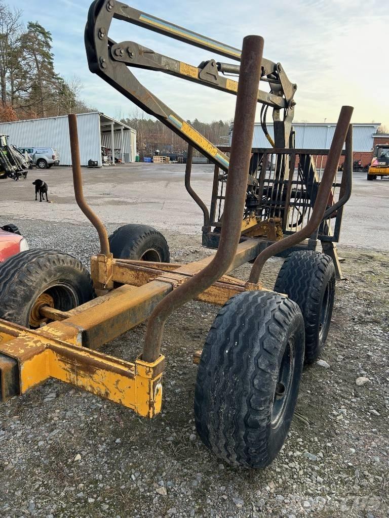 Mowi 2046 Forest trailers
