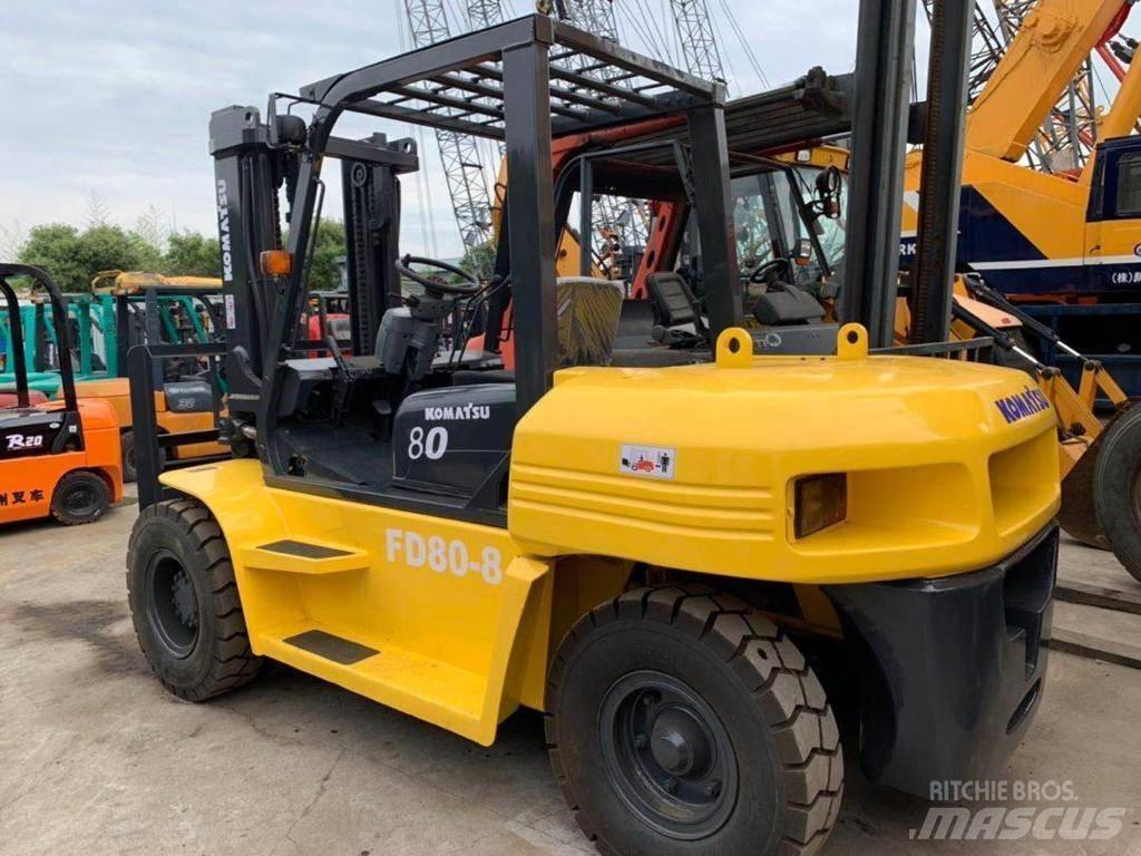 Komatsu 8 Ton Diesel trucks