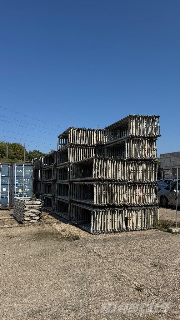  Rux Scaffolding Scaffolding equipment