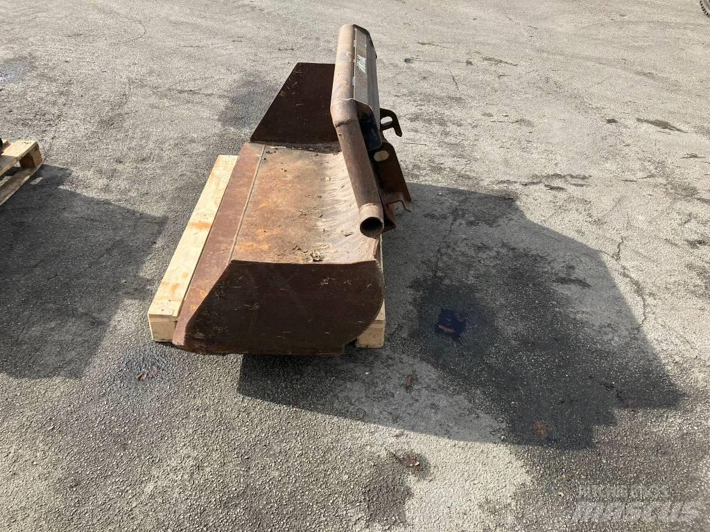 Macks 333 Multi purpose loaders