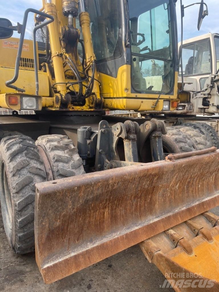 Komatsu PW 130-7K Wheeled excavators