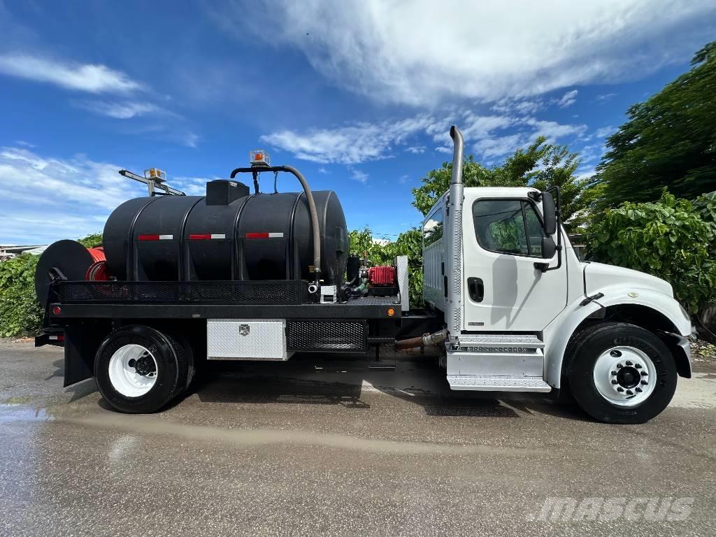 Freightliner M2 Combi / vacuum trucks