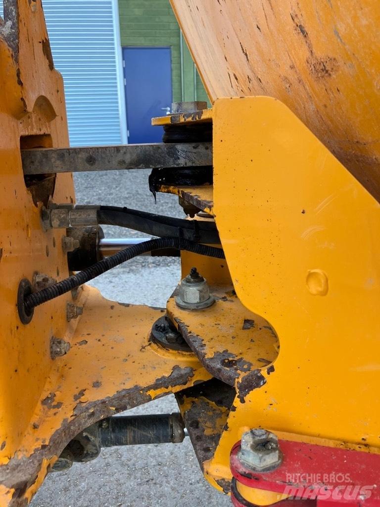 Thwaites 3000 3T Site dumpers