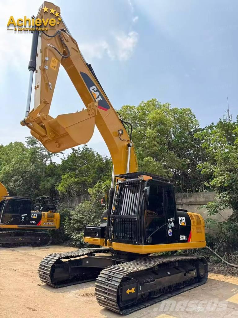 CAT 323D2L Crawler excavators