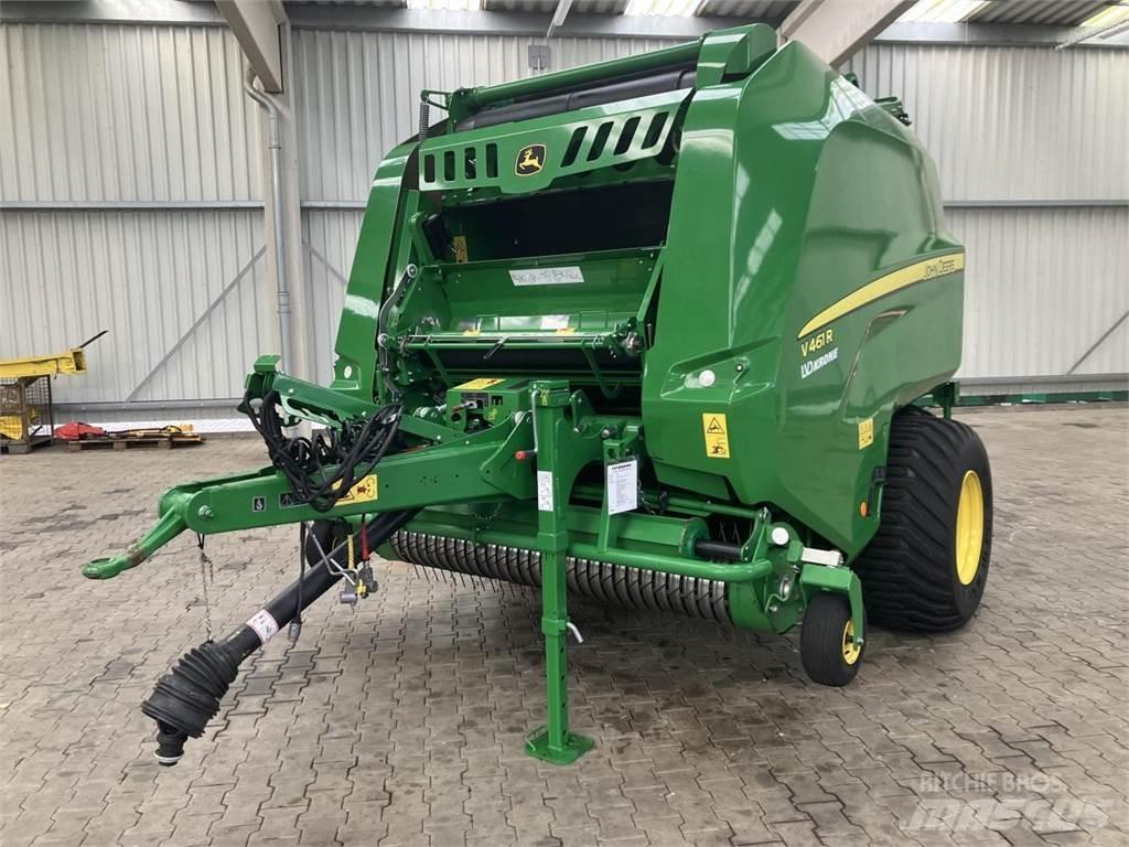 John Deere V461R Round balers