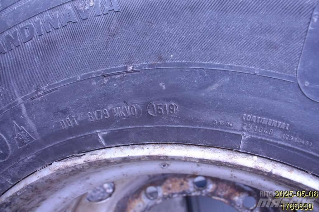  Entreprenad Däck Tyres, wheels and rims