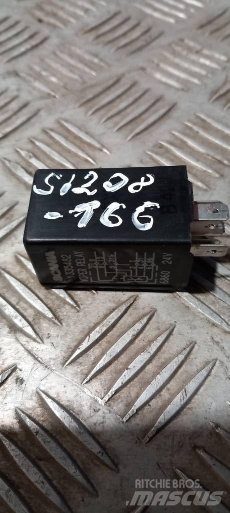 Scania 94 D.    1335482 Electronics