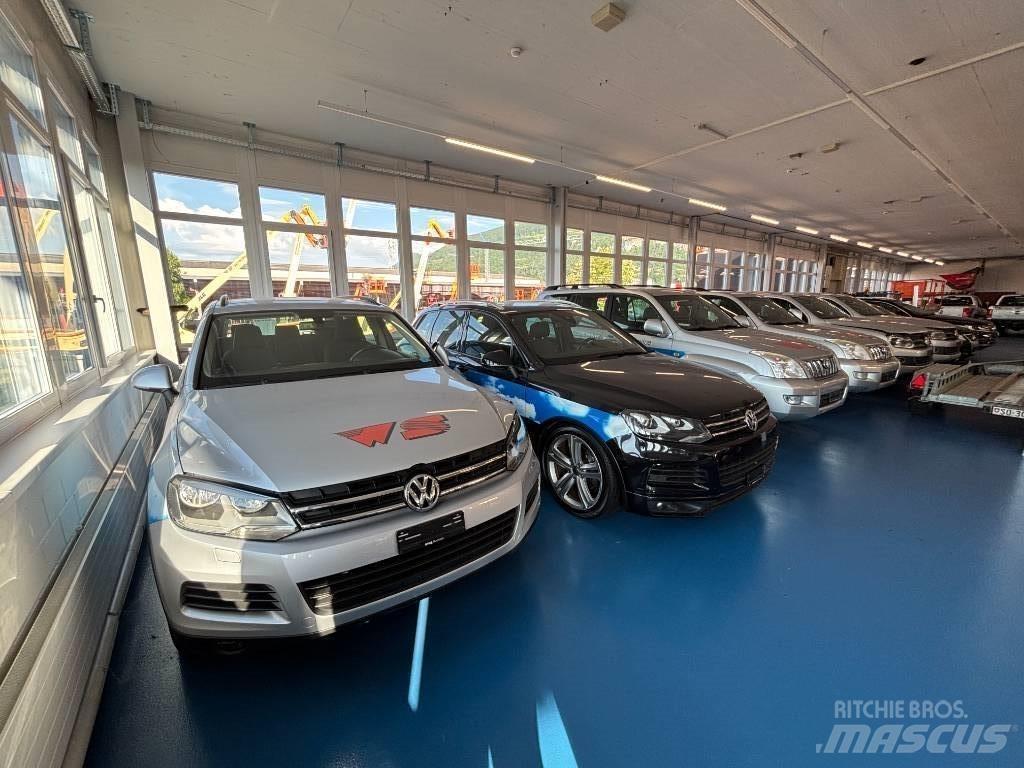 Toyota Landcruiser Cross-country vehicles