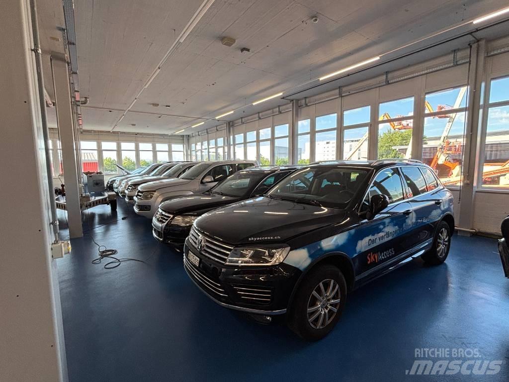 Toyota Landcruiser Cross-country vehicles