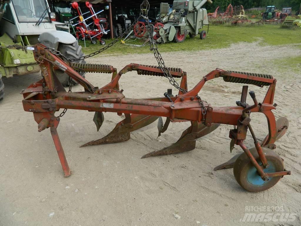 Fraugde 3 Conventional ploughs