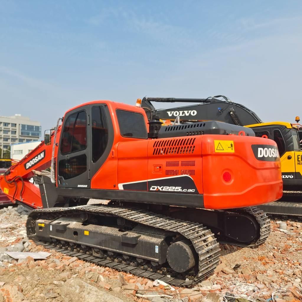 Doosan DX225LC-9C Crawler excavators