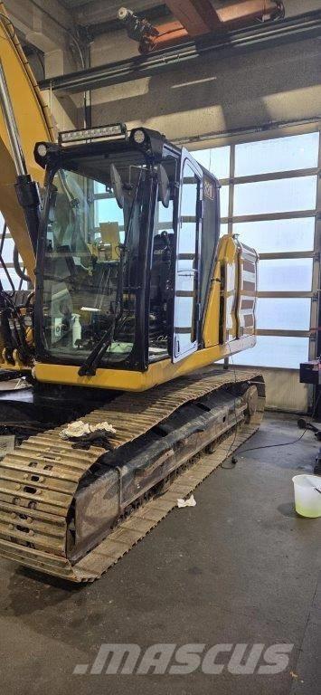 CAT 320 Crawler excavators