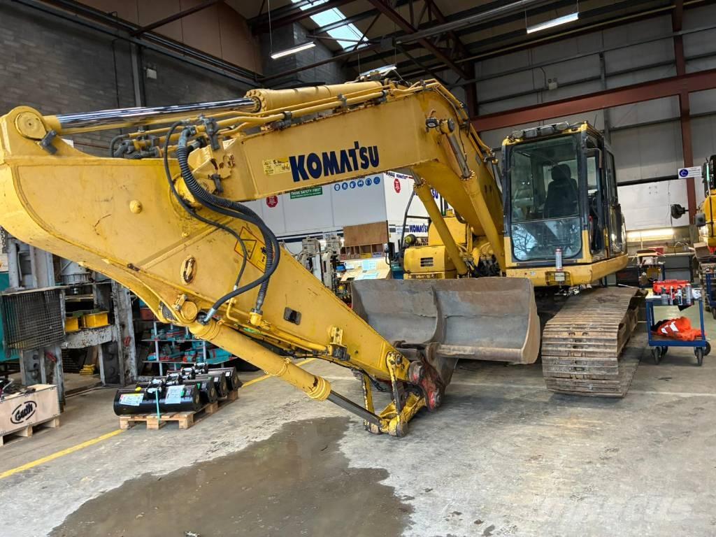 Komatsu PC 210 LC-8 Crawler excavators
