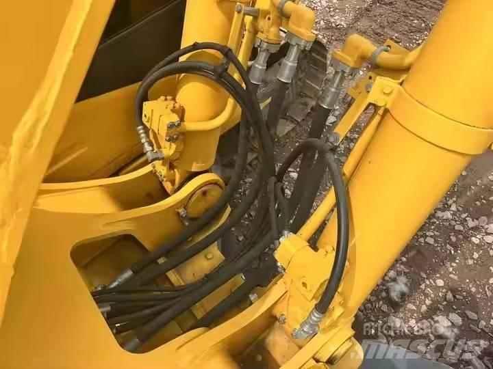 Komatsu PC450-7 Crawler excavators