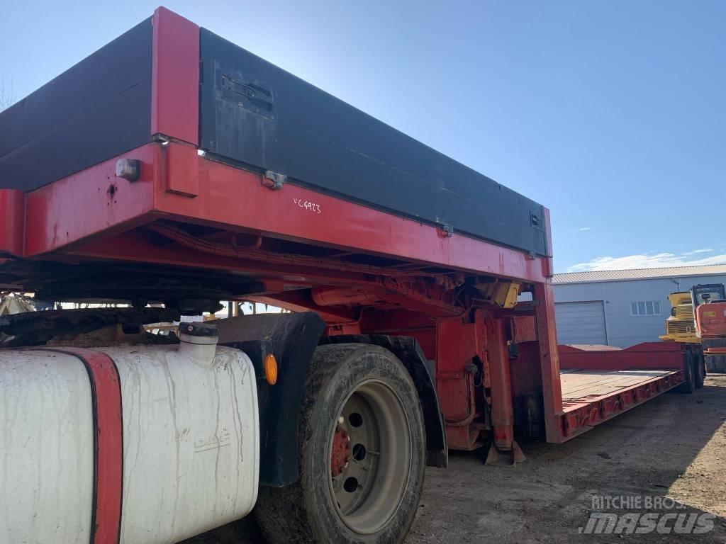 Goldhofer 2 Low loader-semi-trailers