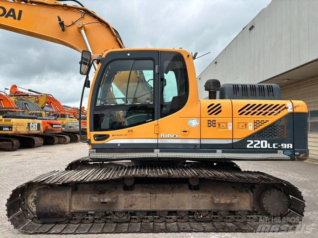 Hyundai 220LC-9A Crawler excavators