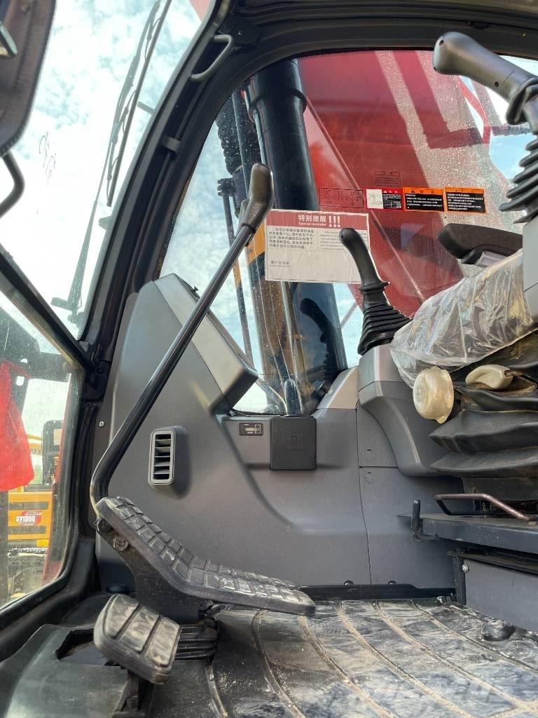 Doosan DX225LCA Crawler excavators