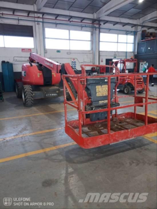 JLG 600 AJ Articulated boom lifts