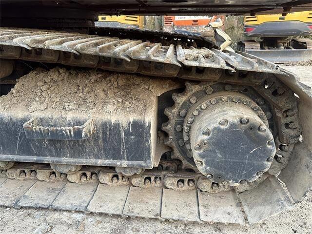 Hitachi EX200 Crawler excavators