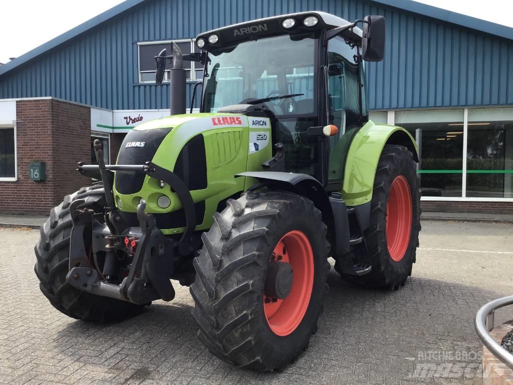CLAAS Arion 520 CIS Tractors