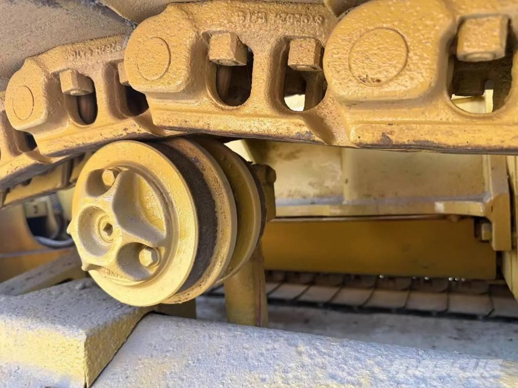 CAT D5C Crawler dozers