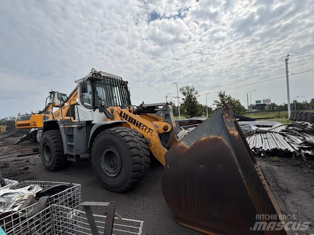 Liebherr L 566 Wheel loaders