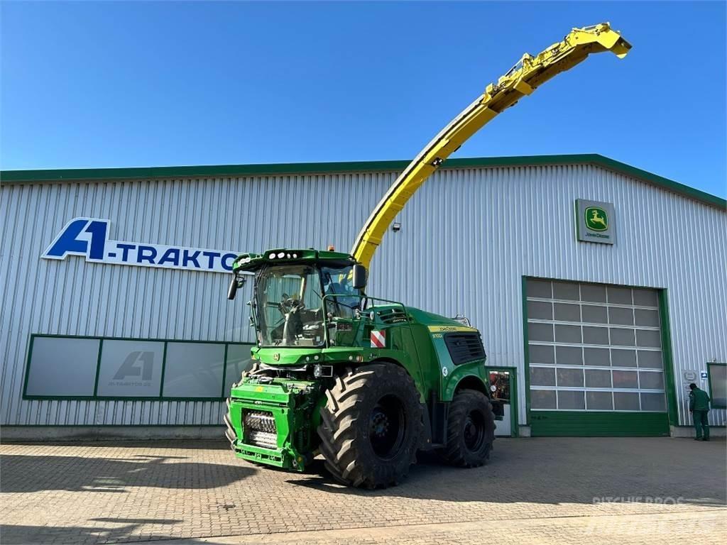 John Deere 9700i Forage harvesters